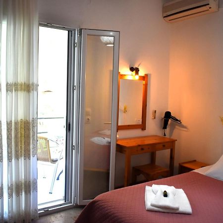 Kostas Apartments & Studios Agios Georgios Pagon Exterior foto