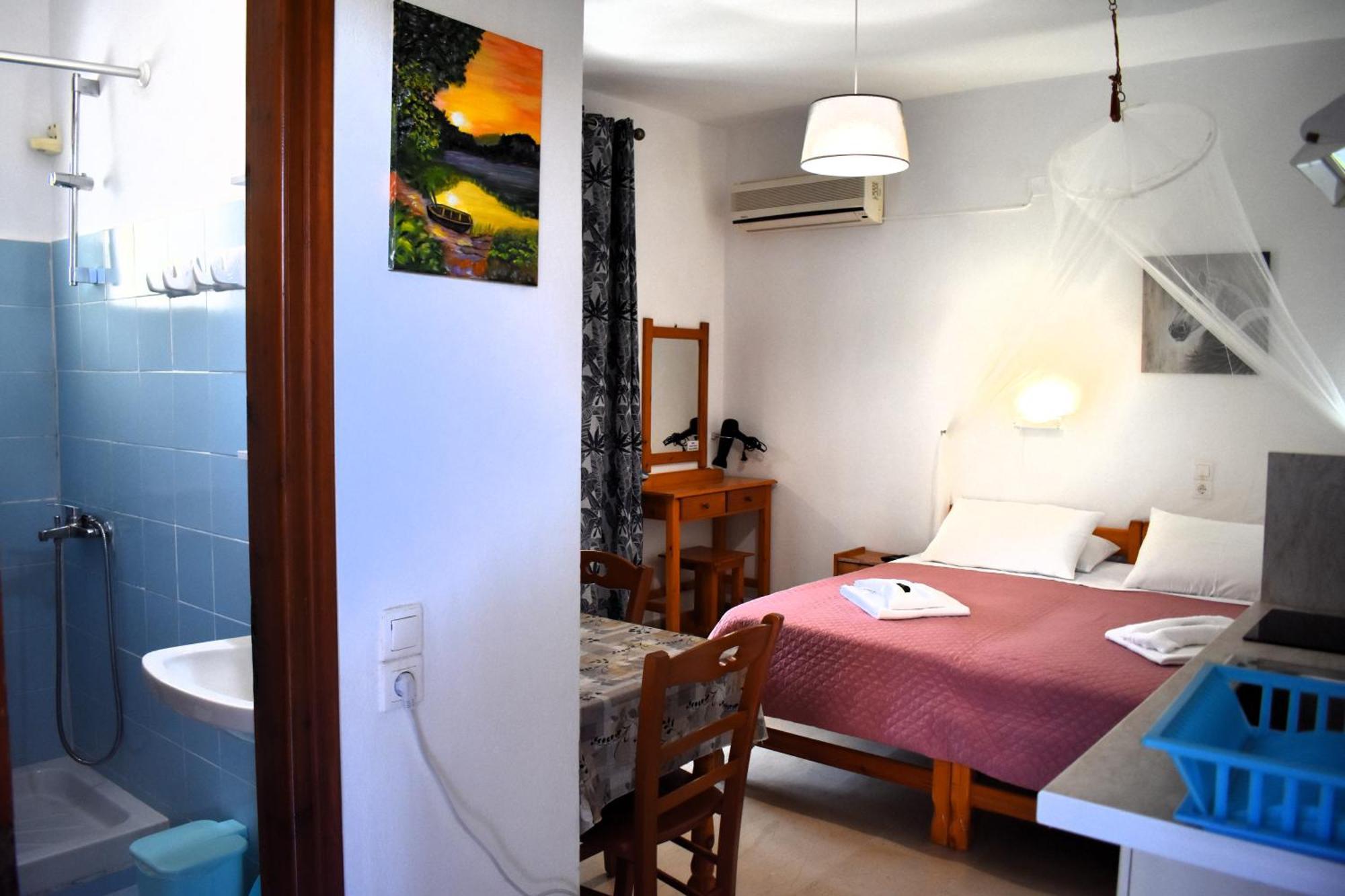 Kostas Apartments & Studios Agios Georgios Pagon Exterior foto