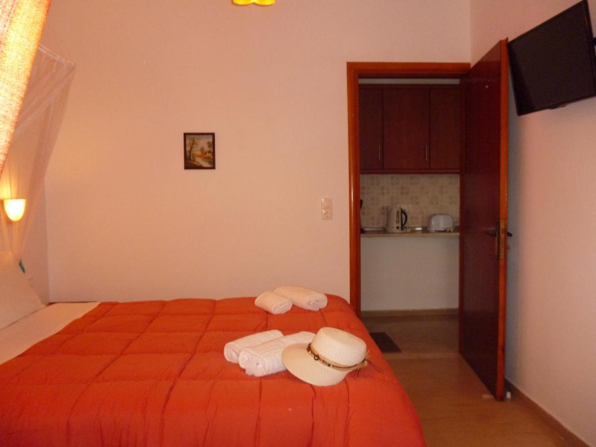 Kostas Apartments & Studios Agios Georgios Pagon Exterior foto