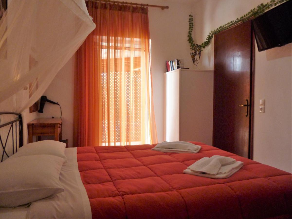 Kostas Apartments & Studios Agios Georgios Pagon Exterior foto