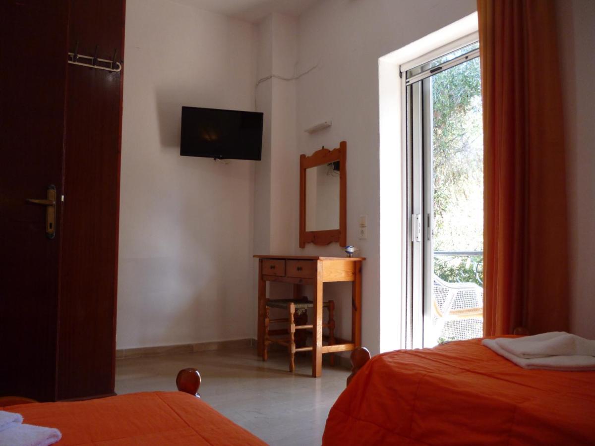 Kostas Apartments & Studios Agios Georgios Pagon Exterior foto