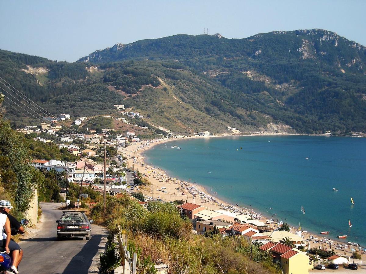 Kostas Apartments & Studios Agios Georgios Pagon Exterior foto